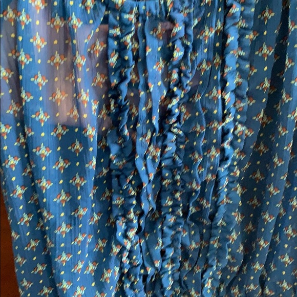 Sheer top - Picture 2 of 3